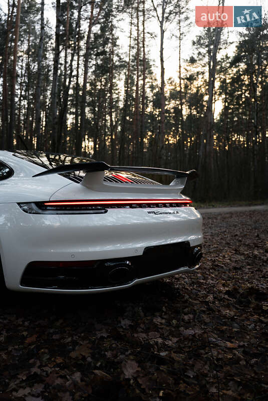 Купе Porsche 911 2022 в Киеве фото 6 Купе Porsche 911 2022 в Киеве
