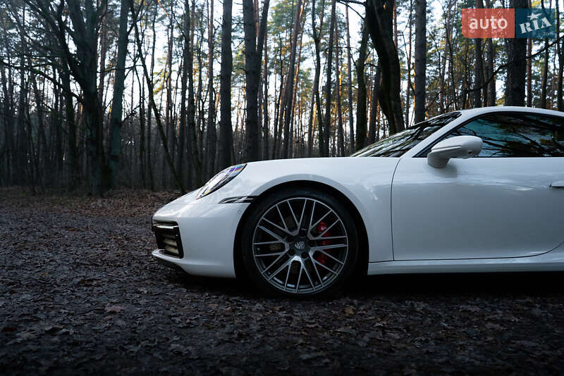 Купе Porsche 911 2022 в Киеве фото 52 Купе Porsche 911 2022 в Киеве