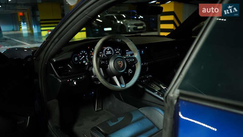 Купе Porsche 911 2024 в Києві