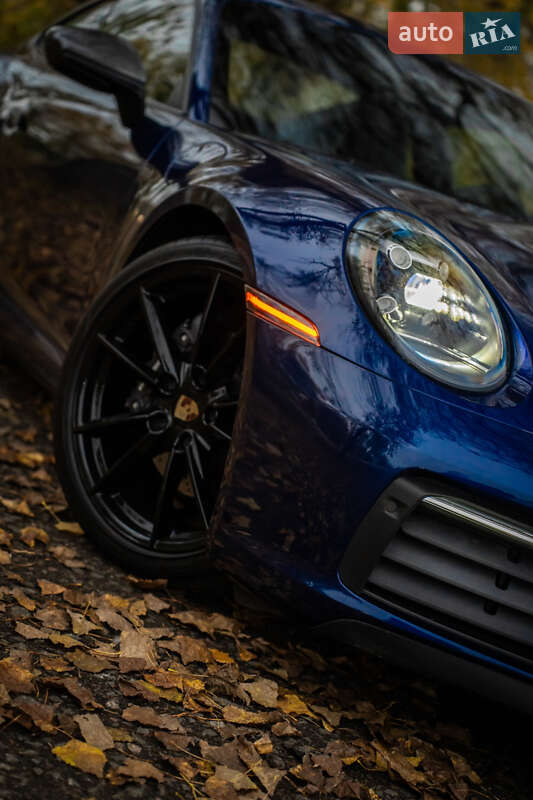 Купе Porsche 911 2024 в Києві