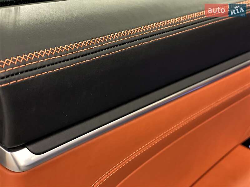 Купе Porsche 911 2025 в Киеве