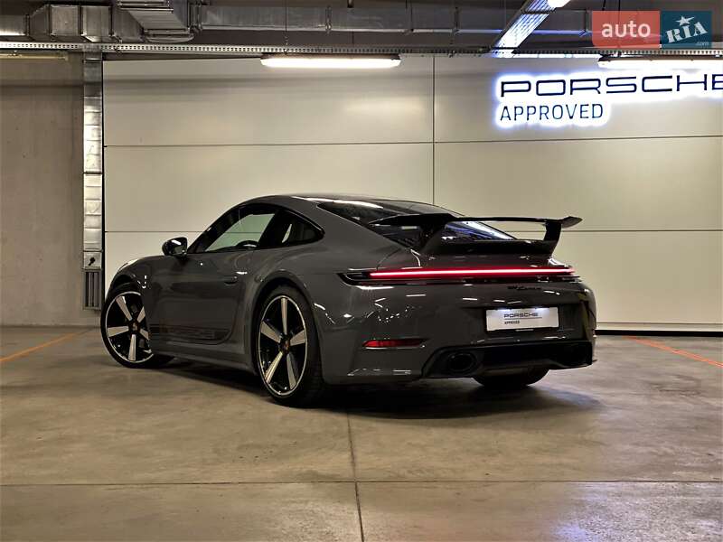 Купе Porsche 911 2025 в Киеве