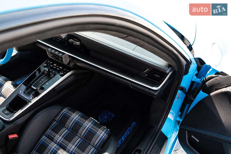 Купе Porsche 911 2022 в Луцке фото 31 Купе Porsche 911 2022 в Луцке