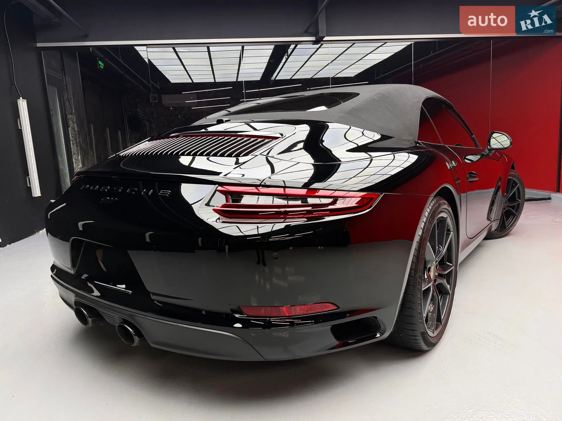 2018 Porsche 911 - мініатюра 22