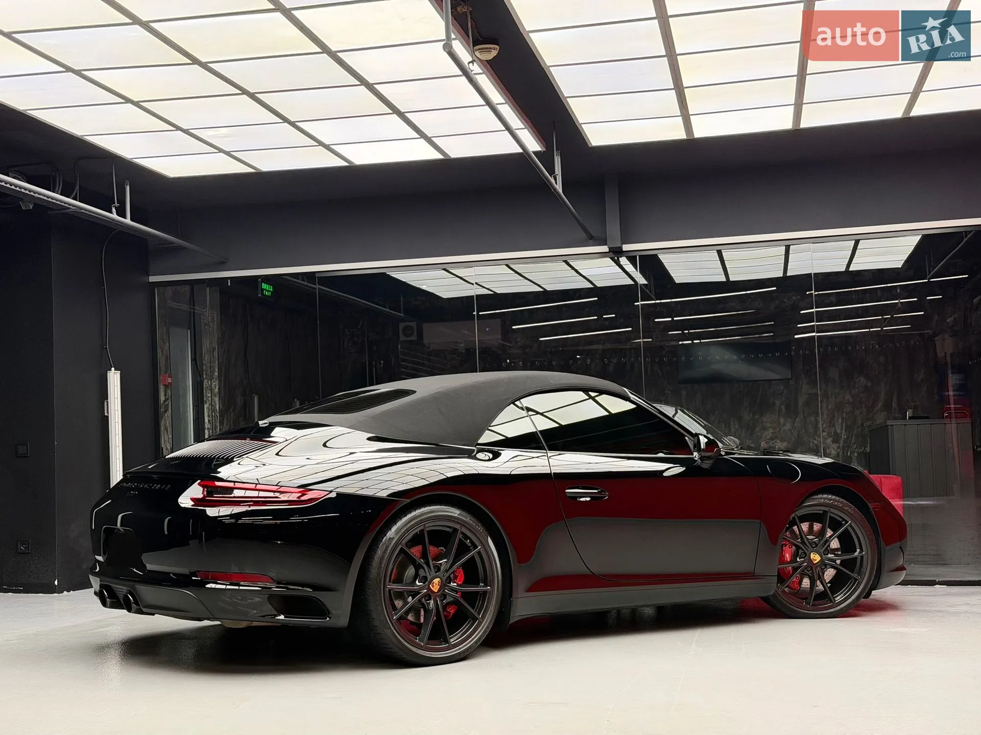 2018 Porsche 911 - мініатюра 26