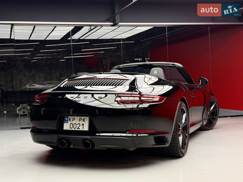 Кабриолет Porsche 911 2018 в Киеве