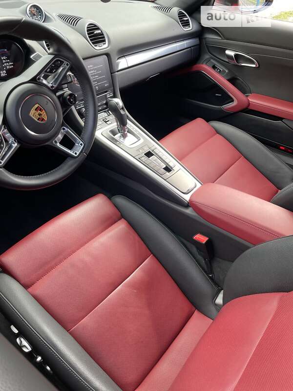 Родстер Porsche Boxster 2019 в Києві