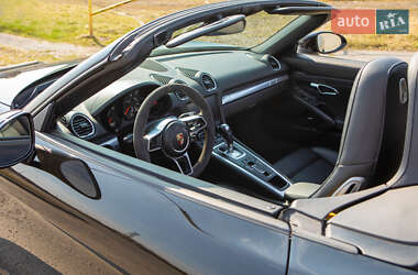 Кабриолет Porsche Boxster 2016 в 