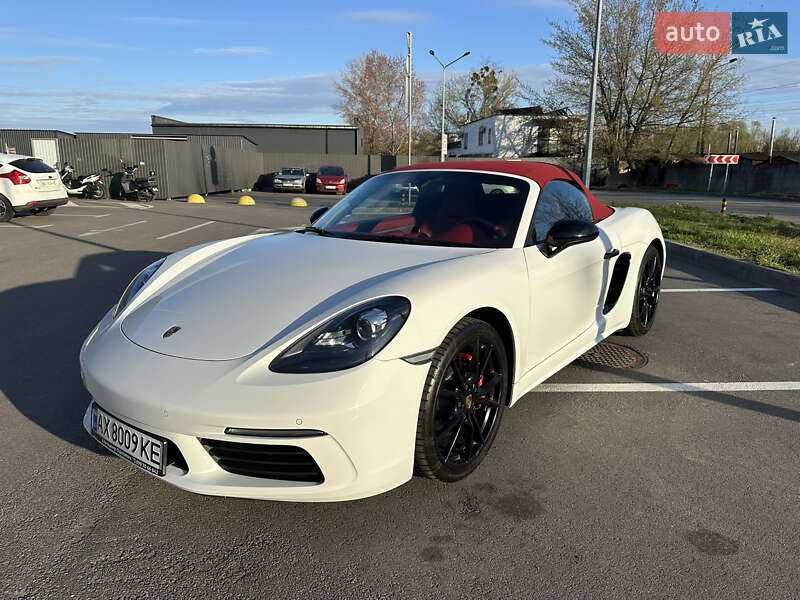 Родстер Porsche Boxster 2018 в Киеве фото 2 Родстер Porsche Boxster 2018 в Киеве