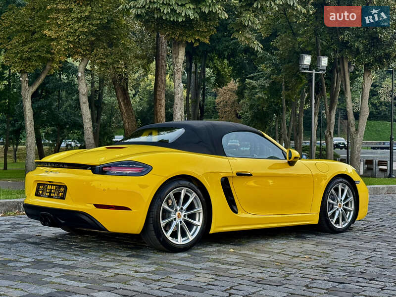 Родстер Porsche Boxster 2020 в Киеве