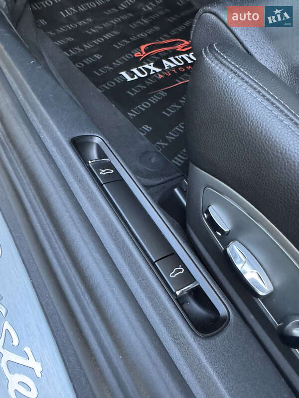 Родстер Porsche Boxster 2020 в Киеве