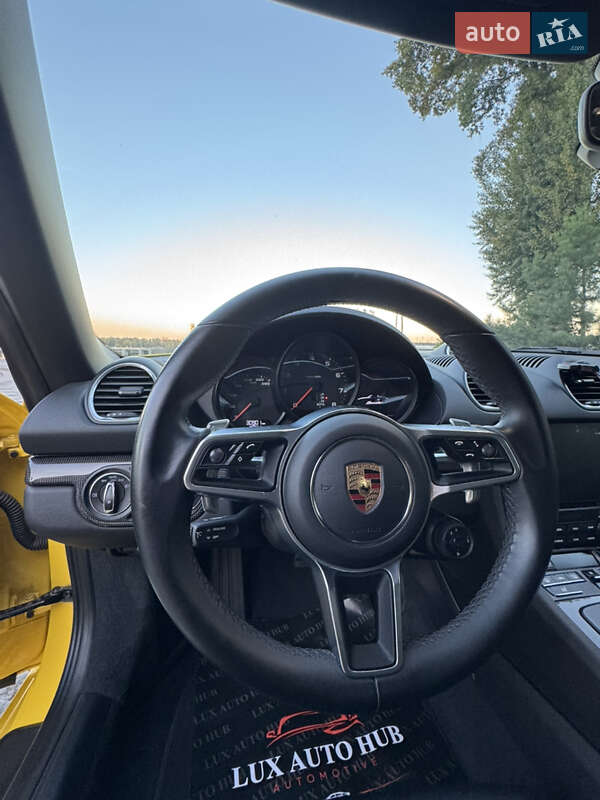 Родстер Porsche Boxster 2020 в Киеве