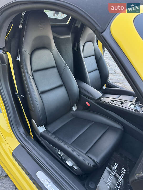 Родстер Porsche Boxster 2020 в Киеве