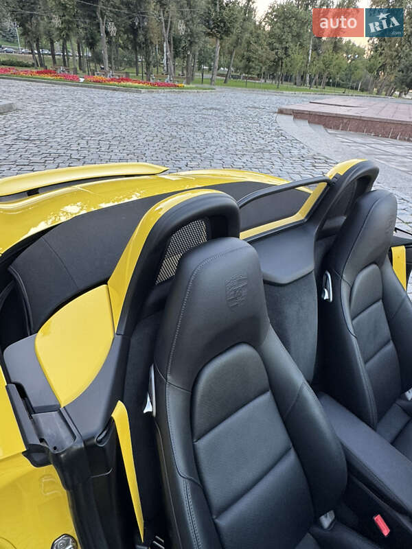 Родстер Porsche Boxster 2020 в Киеве