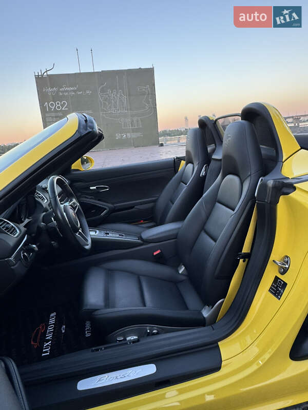 Родстер Porsche Boxster 2020 в Киеве
