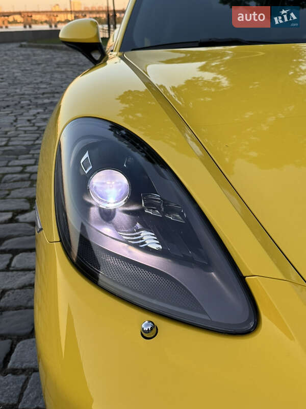 Родстер Porsche Boxster 2020 в Киеве