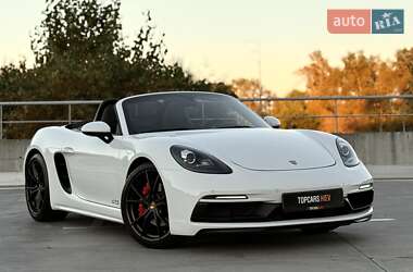 Родстер Porsche Boxster 2018 в 