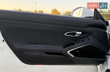 Родстер Porsche Boxster 2018 в 