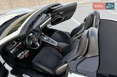 Родстер Porsche Boxster 2018 в 