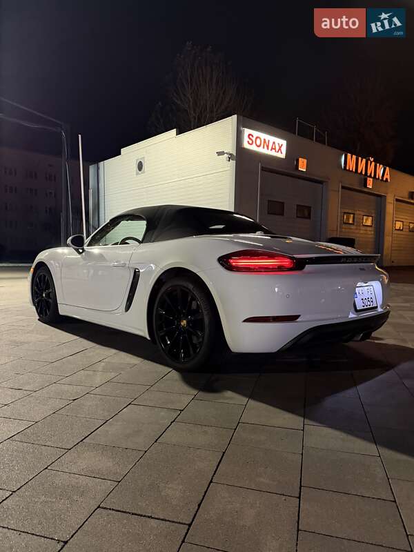 Родстер Porsche Boxster 2016 в Киеве