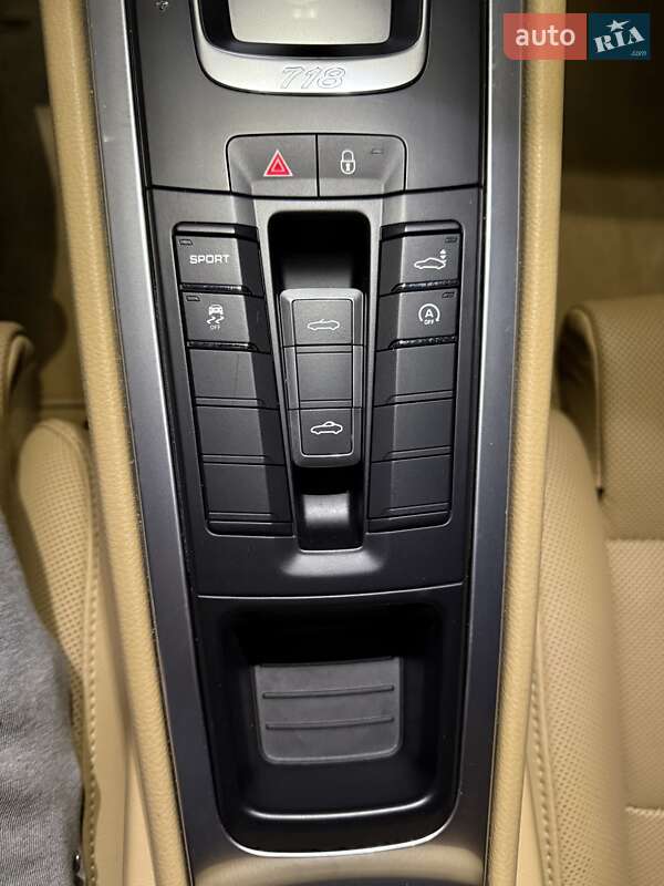 Родстер Porsche Boxster 2016 в Киеве