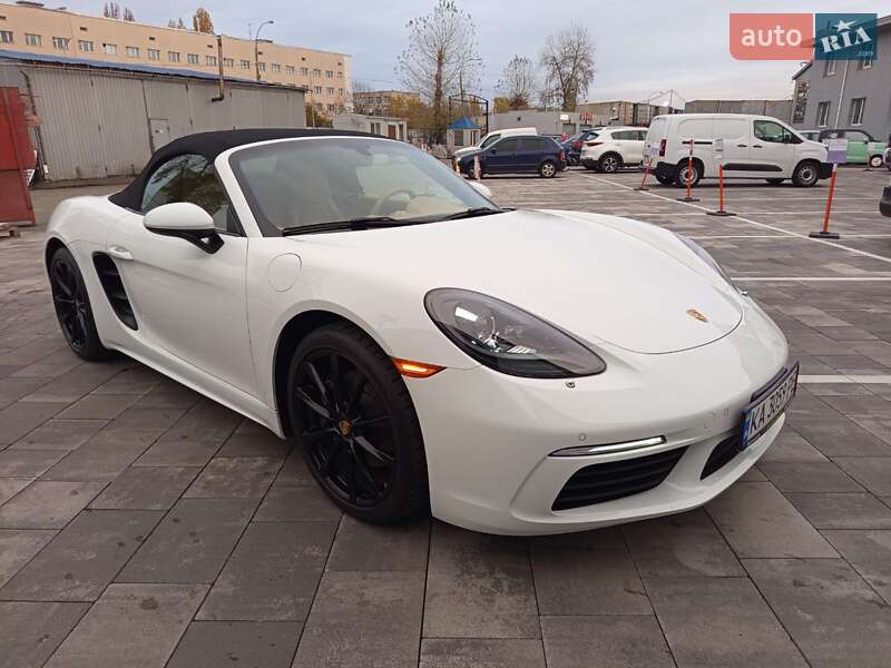 Родстер Porsche Boxster 2016 в Киеве