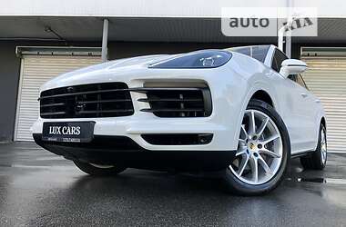 Позашляховик / Кросовер Porsche Cayenne Coupe 2019 в 