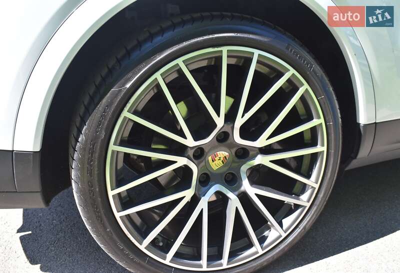 Внедорожник / Кроссовер Porsche Cayenne Coupe 2019 в Киеве фото 24 Внедорожник / Кроссовер Porsche Cayenne Coupe 2019 в Киеве