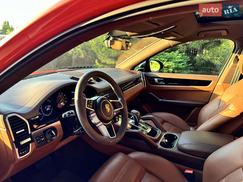 Внедорожник / Кроссовер Porsche Cayenne Coupe 2020 в Киеве