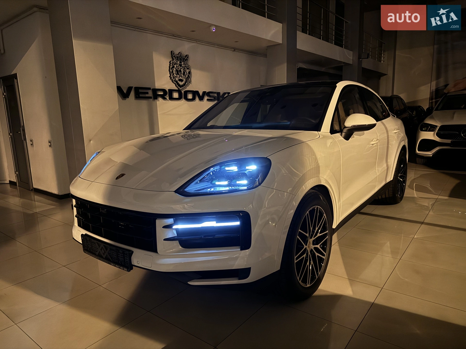2023 Porsche Cayenne Coupe - мініатюра 8