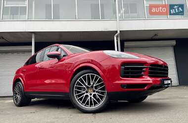 Позашляховик / Кросовер Porsche Cayenne Coupe 2021 в 