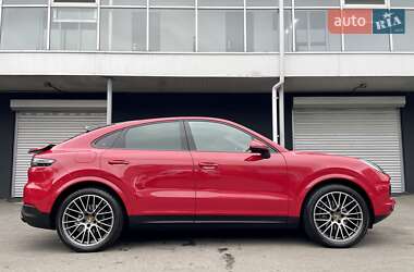 Позашляховик / Кросовер Porsche Cayenne Coupe 2021 в 