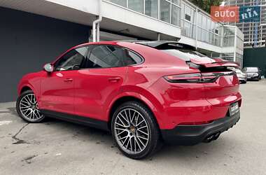 Позашляховик / Кросовер Porsche Cayenne Coupe 2021 в 