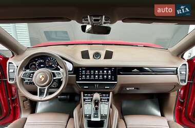 Позашляховик / Кросовер Porsche Cayenne Coupe 2021 в 