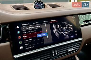 Позашляховик / Кросовер Porsche Cayenne Coupe 2021 в 
