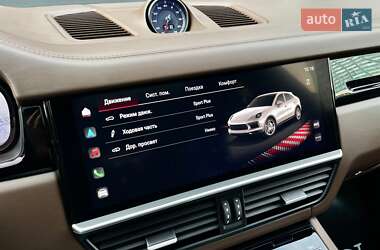 Позашляховик / Кросовер Porsche Cayenne Coupe 2021 в 