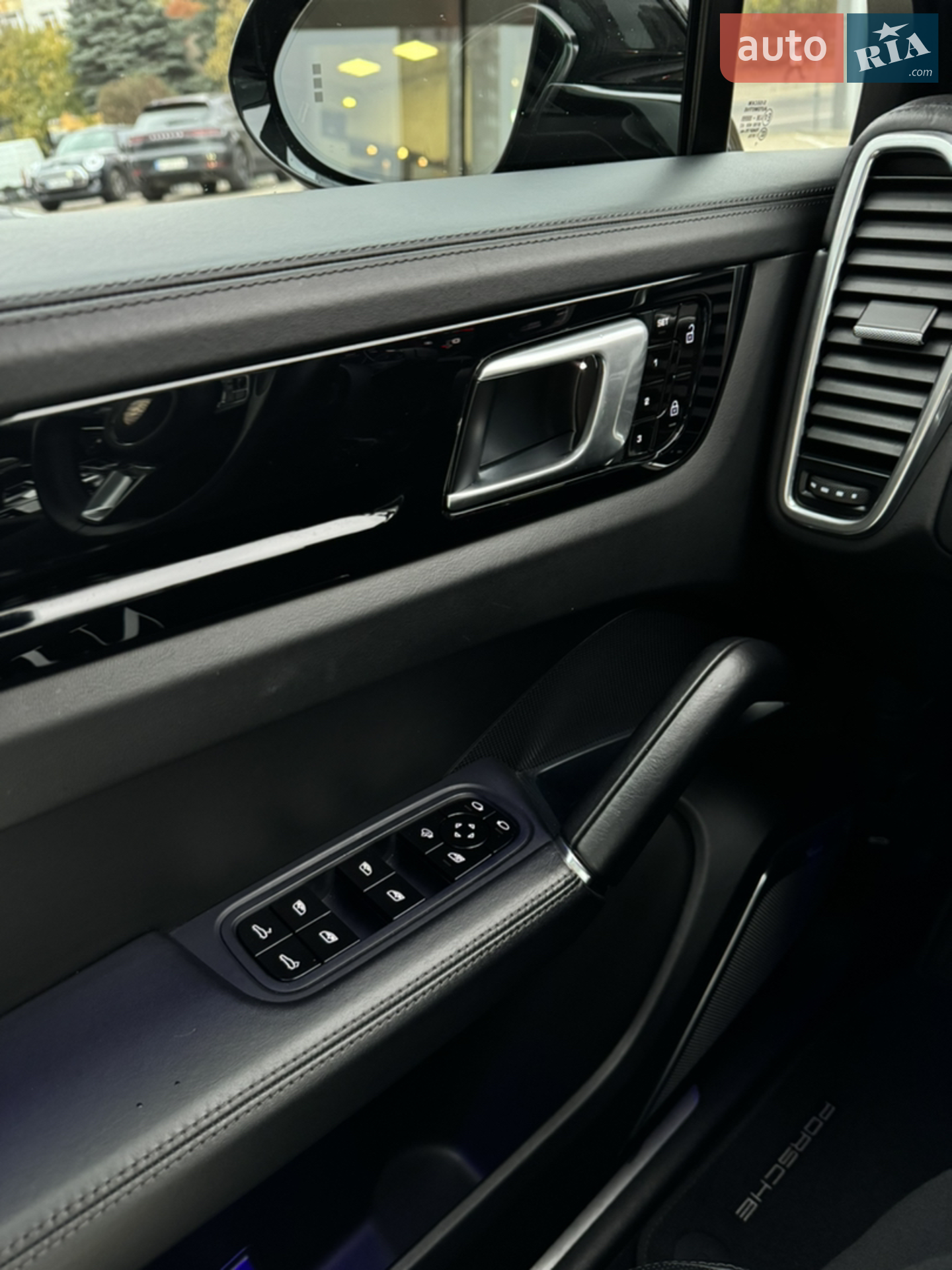2019 Porsche Cayenne Coupe - мініатюра 35