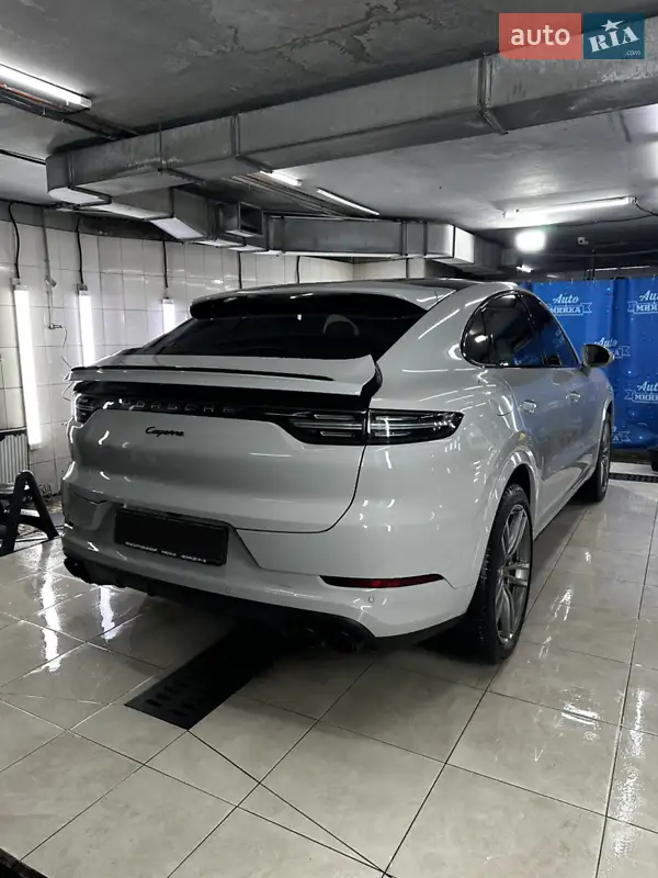 Porsche Cayenne Coupe