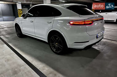 Внедорожник / Кроссовер Porsche Cayenne Coupe 2019 в 
