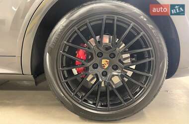 Внедорожник / Кроссовер Porsche Cayenne Coupe 2022 в 