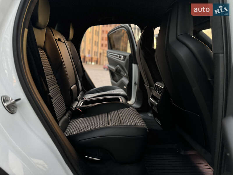 Позашляховик / Кросовер Porsche Cayenne Coupe 2019 в Харкові