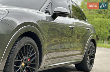 Позашляховик / Кросовер Porsche Cayenne Coupe 2021 в 