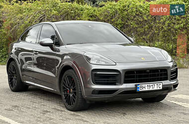 Позашляховик / Кросовер Porsche Cayenne Coupe 2021 в 