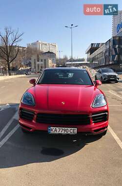 Внедорожник / Кроссовер Porsche Cayenne Coupe 2021 в 