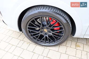 Внедорожник / Кроссовер Porsche Cayenne Coupe 2022 в 
