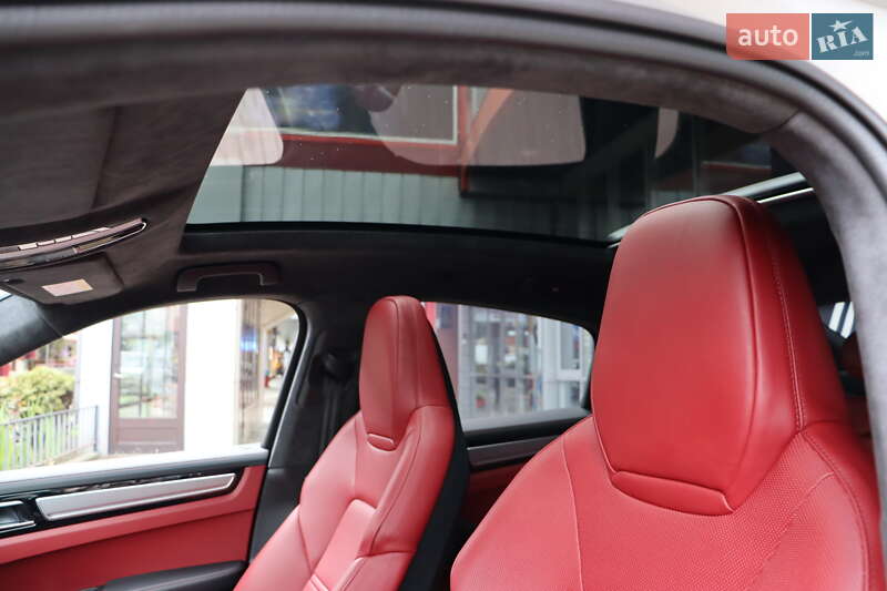 Внедорожник / Кроссовер Porsche Cayenne Coupe 2022 в Львове