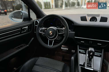 Внедорожник / Кроссовер Porsche Cayenne Coupe 2019 в 