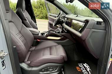 Позашляховик / Кросовер Porsche Cayenne Coupe 2023 в 