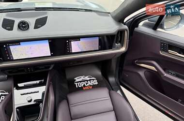 Позашляховик / Кросовер Porsche Cayenne Coupe 2023 в 