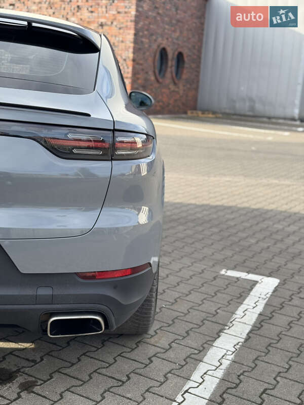 Внедорожник / Кроссовер Porsche Cayenne Coupe 2020 в Киеве